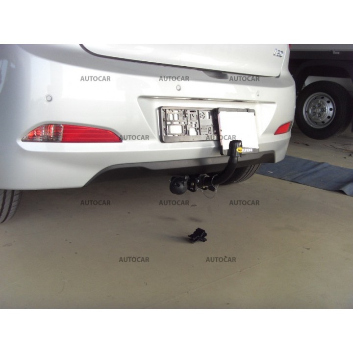 Cârlig de Remorcare, Auto-Hak, Sistem Demontabil Automat, Hyundai i20 2014 - Prezent - EDK.ro