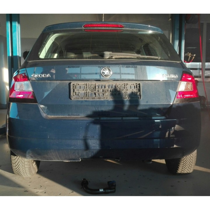 Cârlig de Remorcare, Auto-Hak, Sistem Demontabil Vertical, Škoda Fabia 2014 - 2018 - EDK.ro