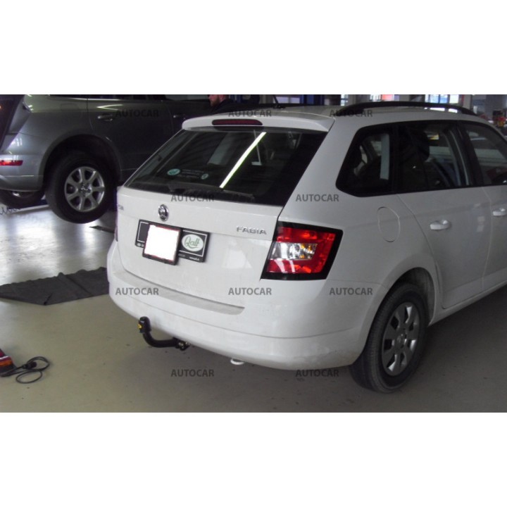 Cârlig de Remorcare, Auto-Hak, Sistem Semi-Demontabil, Škoda Fabia 2015 - 2018 - EDK.ro