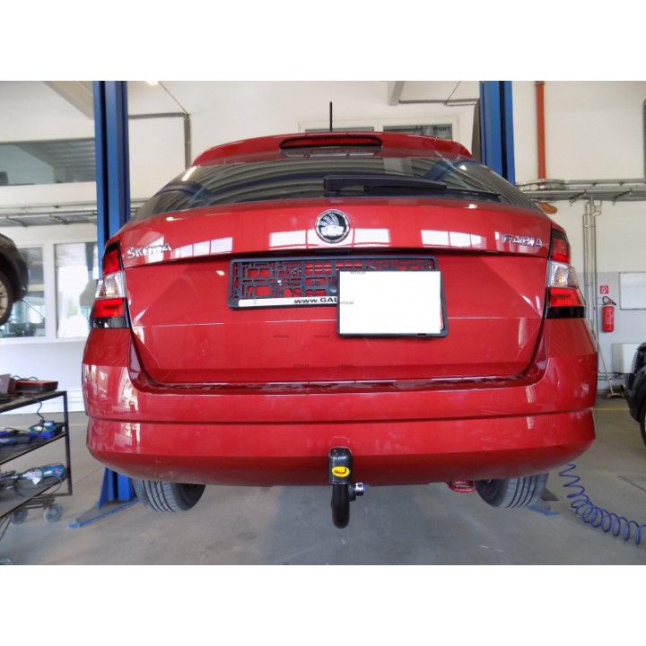Cârlig de Remorcare, Auto-Hak, Sistem Demontabil Vertical, Škoda Fabia 2015 - 2018 - EDK.ro