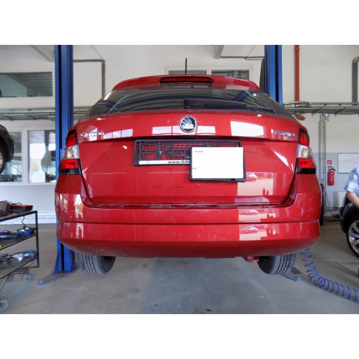 Cârlig de Remorcare, Auto-Hak, Sistem Demontabil Vertical, Škoda Fabia 2015 - 2018 - EDK.ro