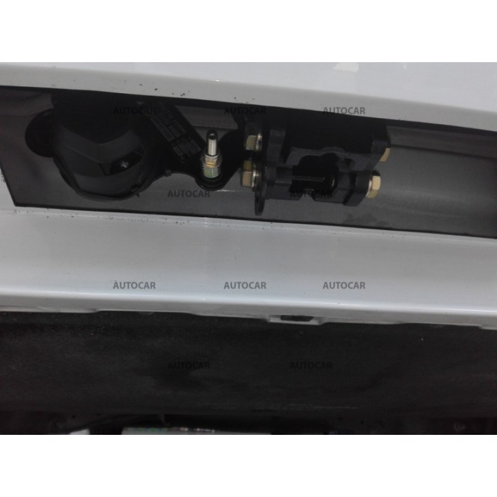 Cârlig de Remorcare, Auto-Hak, Sistem Demontabil Vertical, Volkswagen Passat 2015 - Prezent - EDK.ro