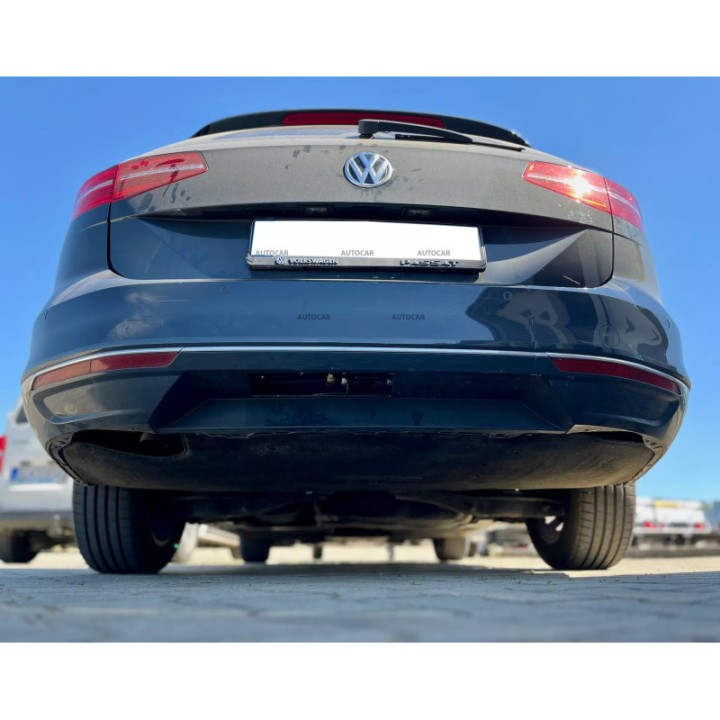 Cârlig de Remorcare, Auto-Hak, Sistem Demontabil Vertical, Volkswagen Passat 2015 - Prezent - EDK.ro