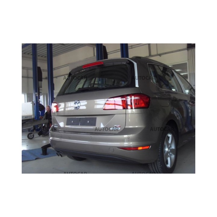 Cârlig de Remorcare, Auto-Hak, Sistem Demontabil Vertical, Volkswagen Golf 2013 - Prezent - EDK.ro
