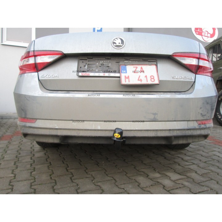 Cârlig de Remorcare, Auto-Hak, Sistem Demontabil Vertical, Škoda Superb Combi 4x4 2014 - 2023 - EDK.ro