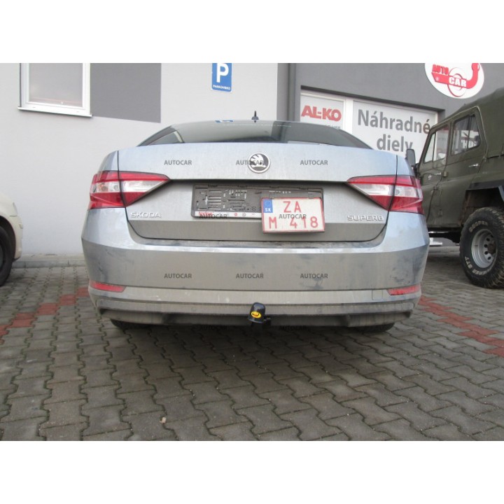 Cârlig de Remorcare, Auto-Hak, Sistem Demontabil Vertical, Škoda Superb Combi 4x4 2014 - 2023 - EDK.ro