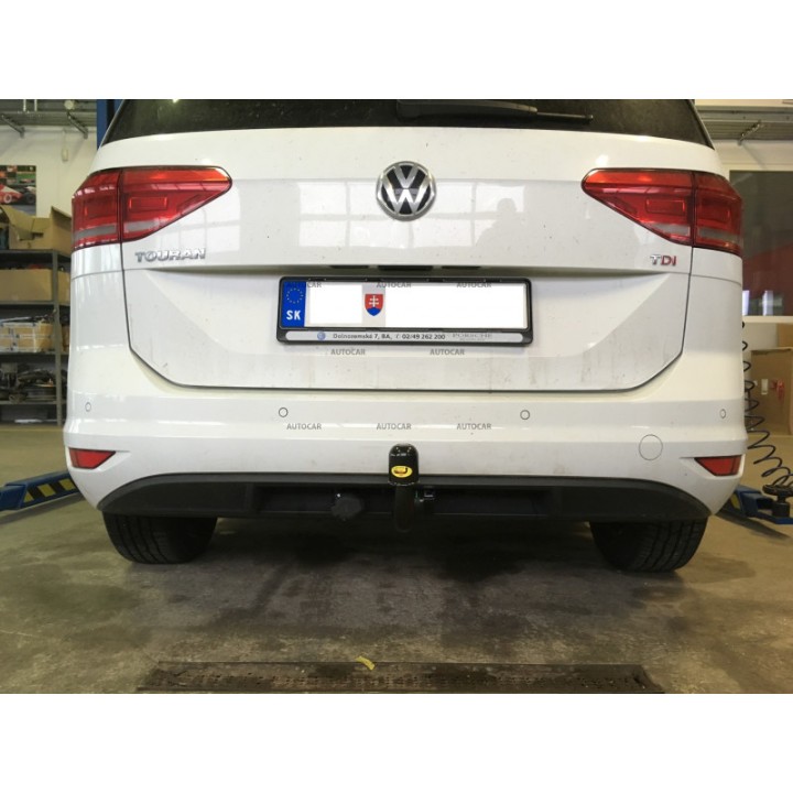 Cârlig de Remorcare, Auto-Hak, Sistem Demontabil Vertical, Volkswagen Touran 5 Uși 2015 - Prezent - EDK.ro