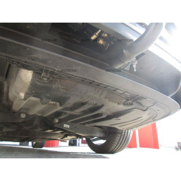 Cârlig de Remorcare, Auto-Hak, Sistem Demontabil Vertical, Volkswagen Passat CC 2012 - Prezent - EDK.ro
