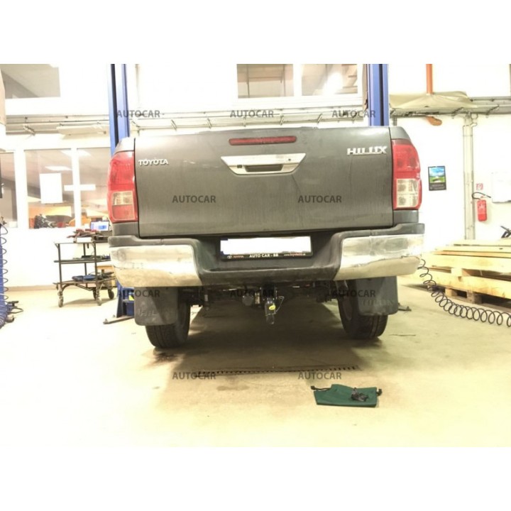 Cârlig de Remorcare, Auto-Hak, Sistem Demontabil Automat, Toyota Hilux 2016 - 2024 - EDK.ro