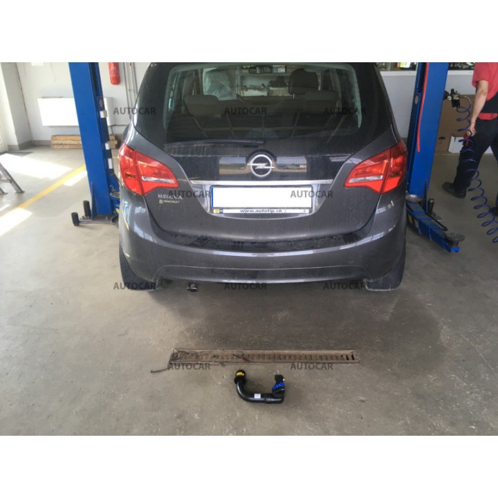 Cârlig de Remorcare, Auto-Hak, Sistem Demontabil Vertical, Opel Meriva 2010 - Prezent - EDK.ro