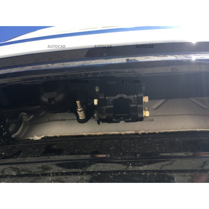 Cârlig de Remorcare, Auto-Hak, Sistem Demontabil Vertical, Volkswagen Tiguan 2016 - 2023 - EDK.ro