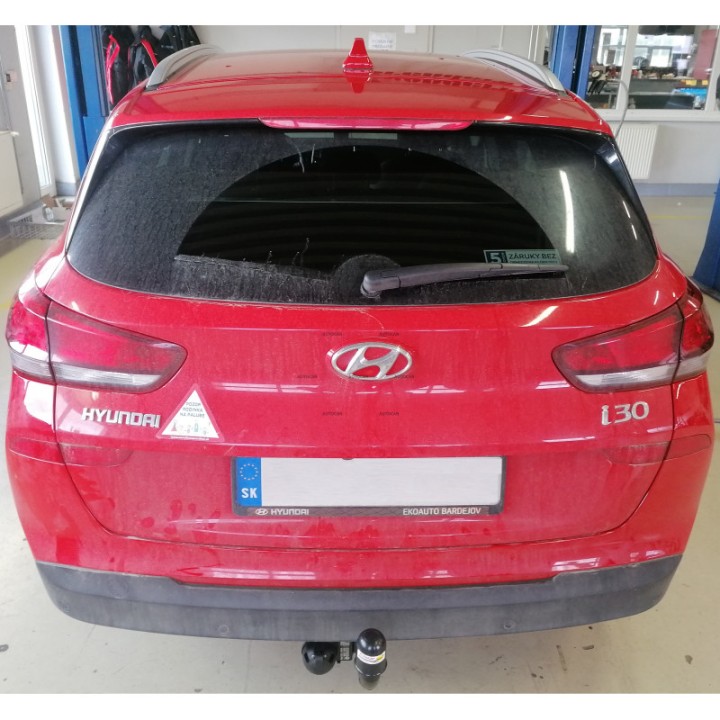 Cârlig de Remorcare, Auto-Hak, Sistem Semi-Demontabil, Hyundai i30 Combi 2017 - 2019 - EDK.ro