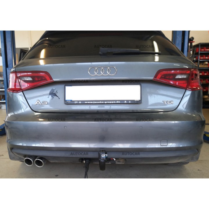 Cârlig de Remorcare Detașabil Vertical cu Cheie, ORIS / Bosal Sedan, Audi A3 2016 - Prezent - EDK.ro