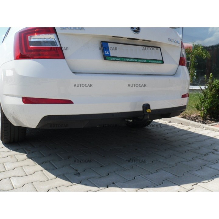Cârlig de Remorcare, Auto-Hak, Sistem Semi-Demontabil, Škoda Octavia Combi / 4x4 2013 - Prezent - EDK.ro
