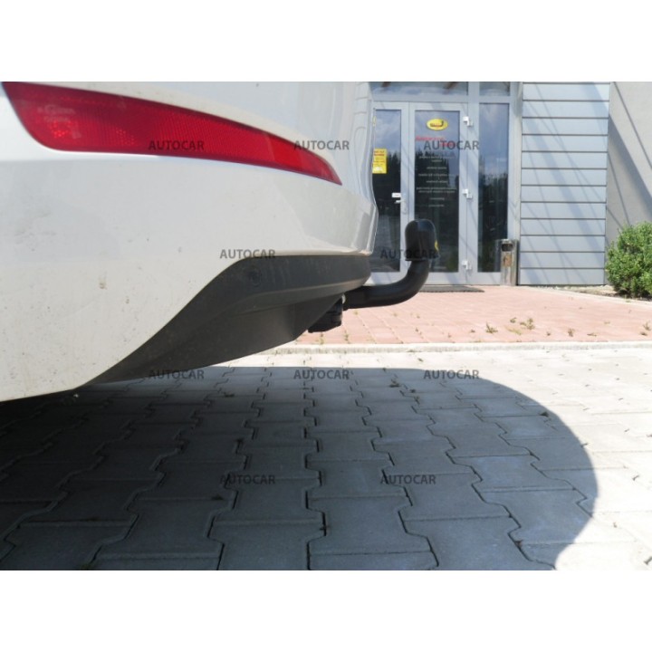 Cârlig de Remorcare, Auto-Hak, Sistem Semi-Demontabil, Škoda Octavia Combi 4x4 2013 - Prezent - EDK.ro