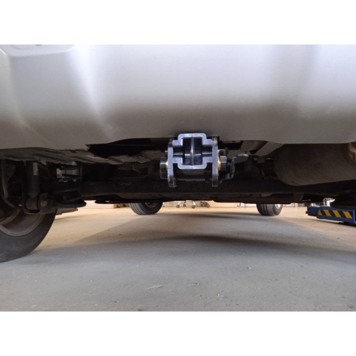 Cârlig de Remorcare, Auto-Hak, Sistem Demontabil Automat, Kia Stonic 2017 - 2025 - EDK.ro