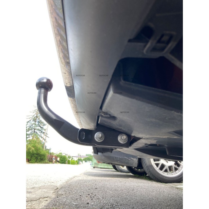 Cârlig de Remorcare Semi-Detașabil cu Șuruburi, Brink Combi, Toyota Auris 2013 - 2018 - EDK.ro