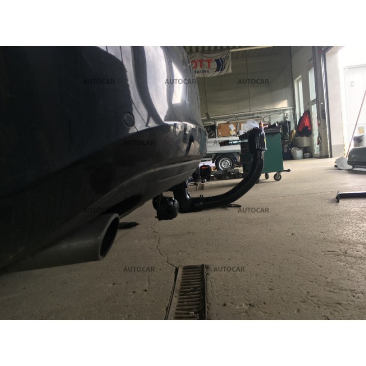 Cârlig de Remorcare, Auto-Hak, Sistem Demontabil Vertical, Volvo C70 Cabrio 2006 - 2013 - EDK.ro
