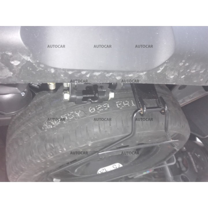 Cârlig de Remorcare, Auto-Hak, Sistem Demontabil Vertical, Dacia Duster 2018 - 2024 - EDK.ro