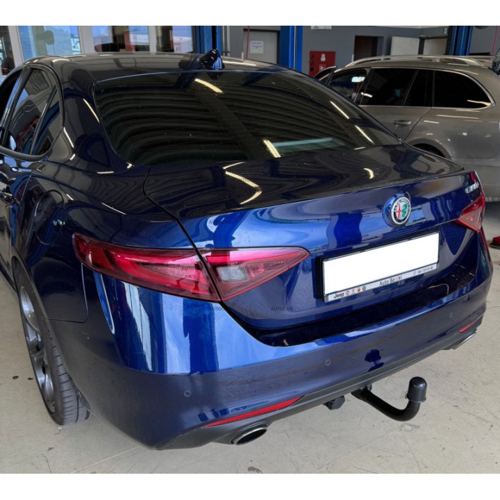 Towbar, Auto-Hak, Vertical Detachable System, Alfa Romeo Giulia 2016 - Present - EDK.ro