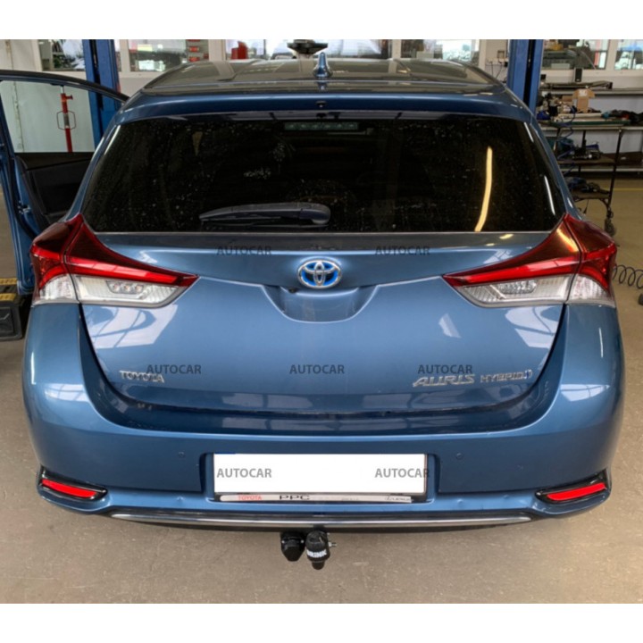 Cârlig de Remorcare Semi-Detașabil cu Șuruburi, Brink Hibrid, Toyota Auris 2013 - Prezent - EDK.ro