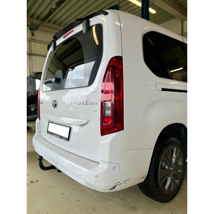 Cârlig de Remorcare, Auto-Hak, Sistem Demontabil Automat, Toyota ProAce City / ProAce City Verso 2020 - 2024 - EDK.ro