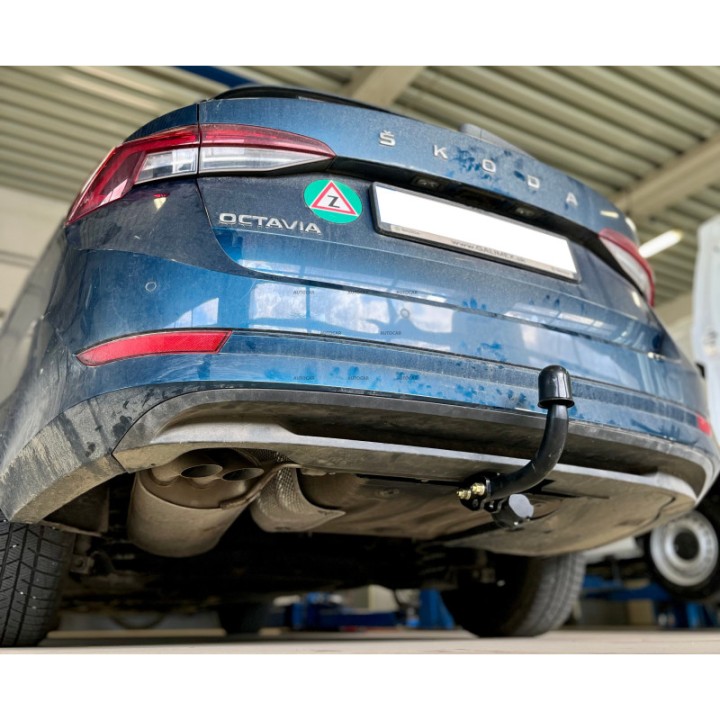 Cârlig de Remorcare, Auto-Hak, Sistem Semi-Demontabil, Škoda Octavia 2020 - 2023 - EDK.ro
