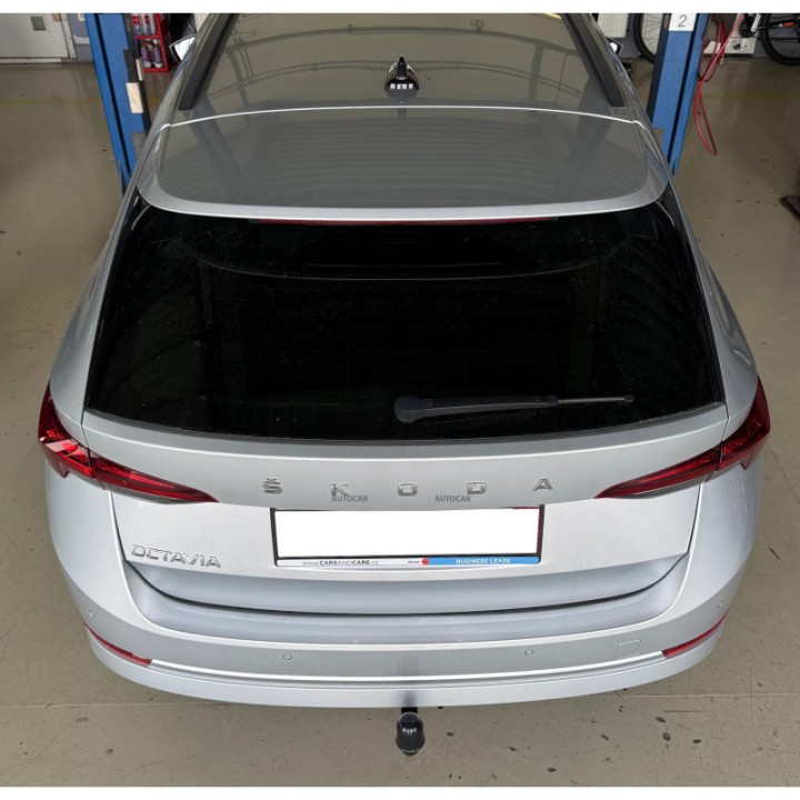 Cârlig de Remorcare, Auto-Hak, Sistem Demontabil Automat, Škoda Octavia 2020 - 2023 - EDK.ro
