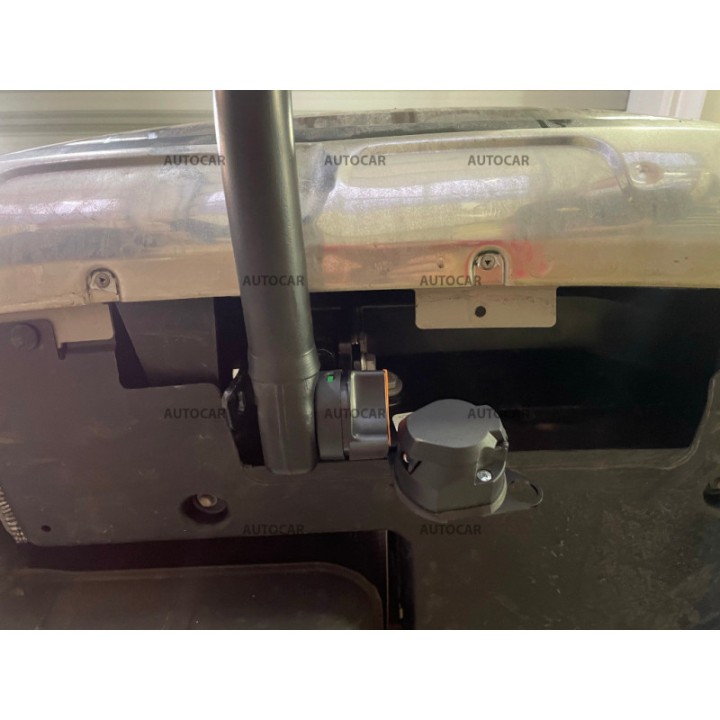 Cârlig de Remorcare Detașabil Automat, Aragon Hybrid4, Peugeot 3008 2012 - 2016 - EDK.ro