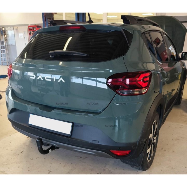 Cârlig de Remorcare, Auto-Hak, Sistem Demontabil Vertical, Dacia Sandero Stepway 2020 - Prezent - EDK.ro