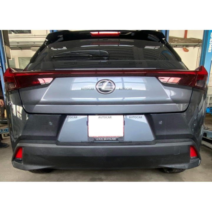 Cârlig de Remorcare, Auto-Hak, Sistem Demontabil Vertical, Lexus UX 2018 - Prezent - EDK.ro