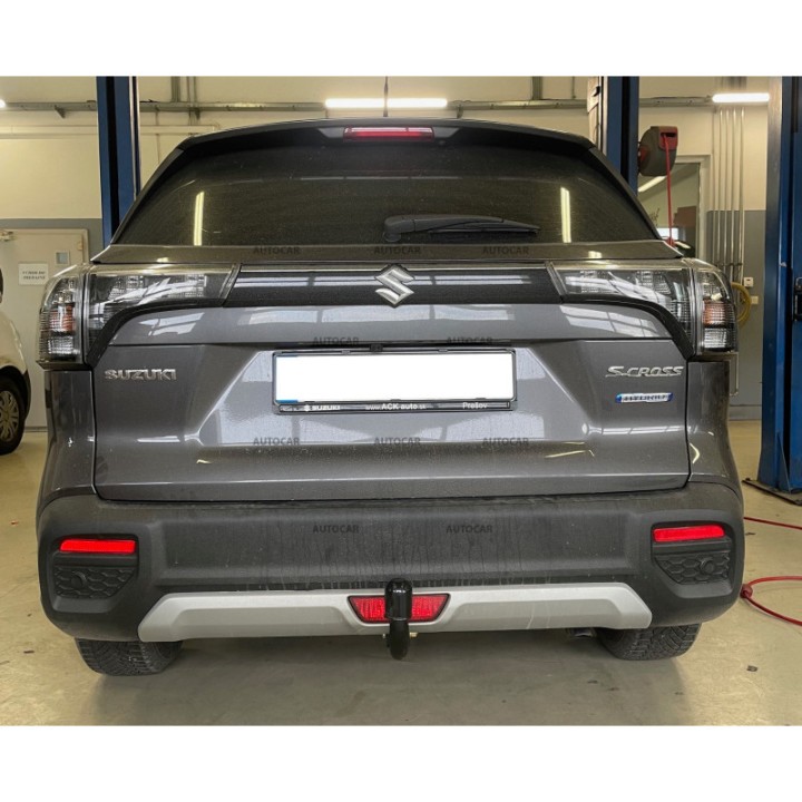 Cârlig de Remorcare, Auto-Hak, Sistem Semi-Demontabil, Suzuki S-Cross 2022 - Prezent - EDK.ro