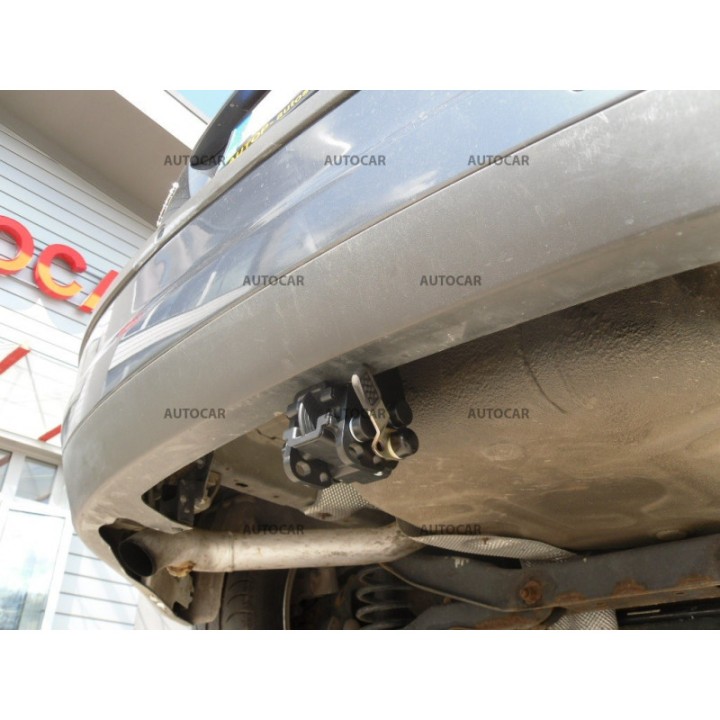 Cârlig de Remorcare, Auto-Hak, Sistem Demontabil Automat, Ford Focus 2008 - 2011 - EDK.ro