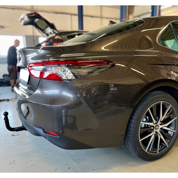 Vertical Detachable Towbar with Key, GDW, Toyota Camry 2019 - Present - EDK.ro
