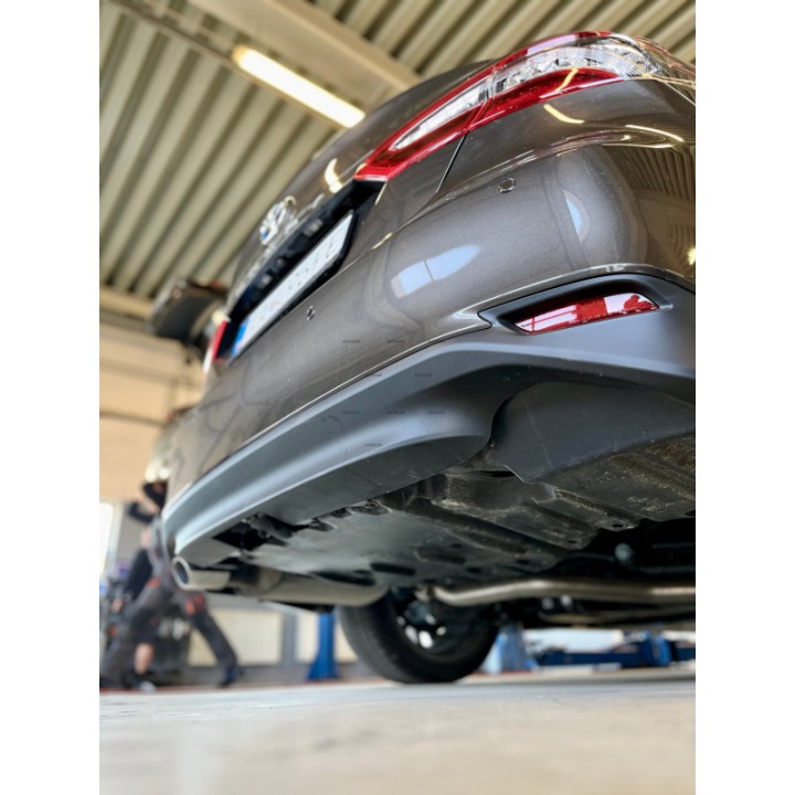 Cârlig de Remorcare Detașabil Vertical cu Cheie, GDW, Toyota Camry 2019 - Prezent - EDK.ro