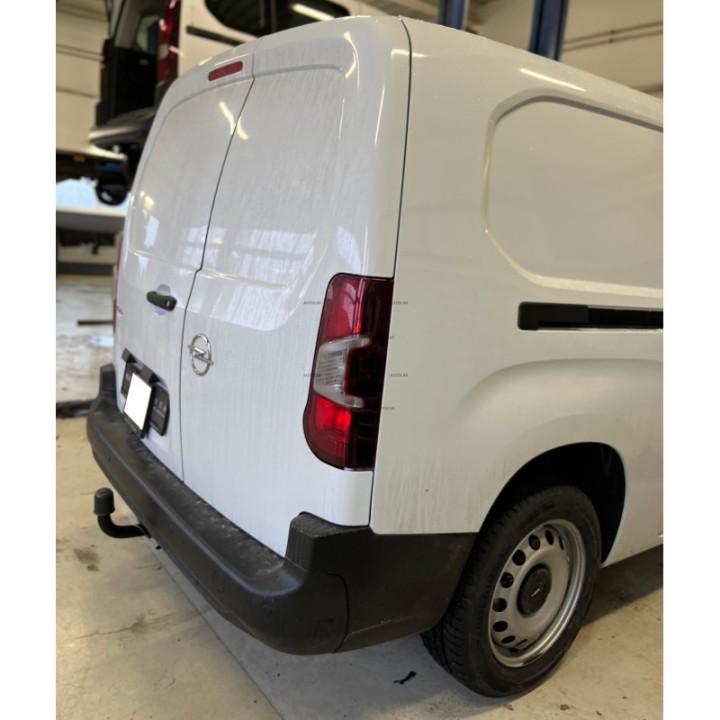 Cârlig de Remorcare, Auto-Hak, Sistem Demontabil Automat, Opel Combo L1 2018 - Prezent - EDK.ro