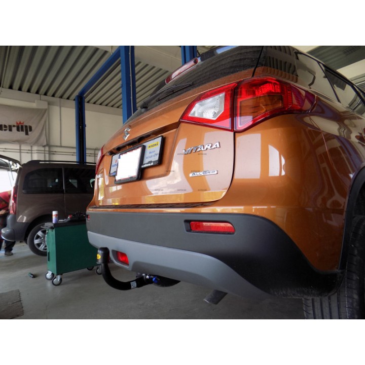 Cârlig de Remorcare, Auto-Hak, Sistem Demontabil Vertical, Suzuki Vitara 2018 - Prezent - EDK.ro
