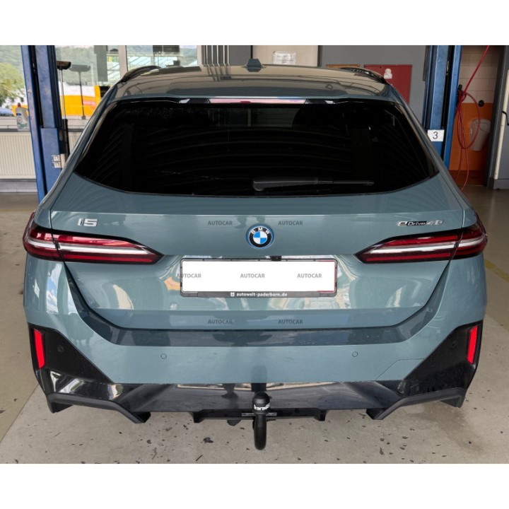 Vertical Detachable Towbar with Key, Aragon 5 I5 G60, BMW Seria 5 2023 - Present - EDK.ro