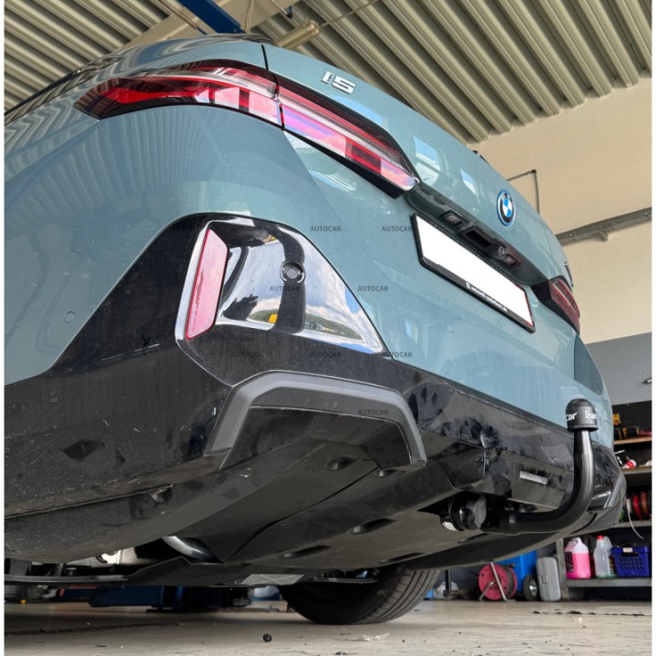 Cârlig de Remorcare Detașabil Vertical cu Cheie, Aragon 5 I5 G60, BMW Seria 5 2023 - Prezent - EDK.ro
