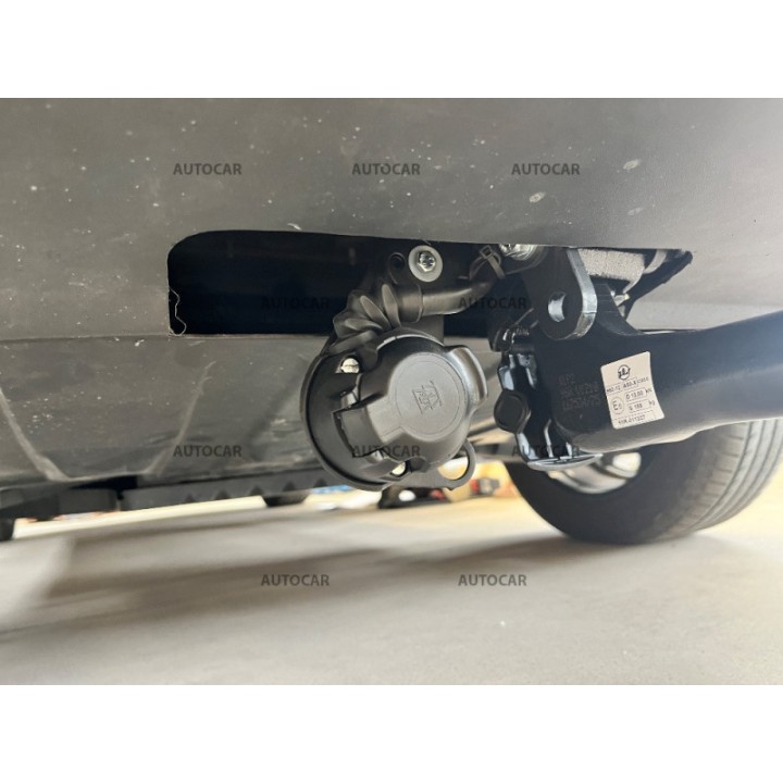 Cârlig de Remorcare Detașabil Vertical cu Cheie, GDW X243, Mercedes-Benz EQB 2021 - Prezent - EDK.ro