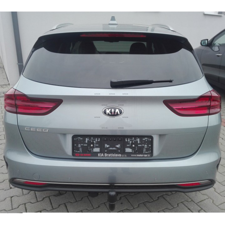 Cârlig de Remorcare, Auto-Hak, Sistem Demontabil Vertical, Kia Ceed 2021 - Prezent - EDK.ro