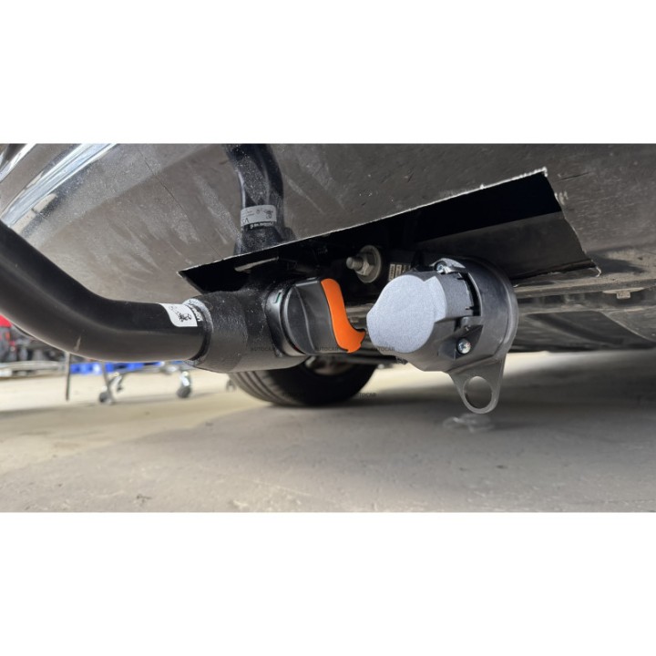 Cârlig de Remorcare Detașabil Vertical cu Cheie, Aragon V297, Mercedes-Benz EQS 2021 - Prezent - EDK.ro