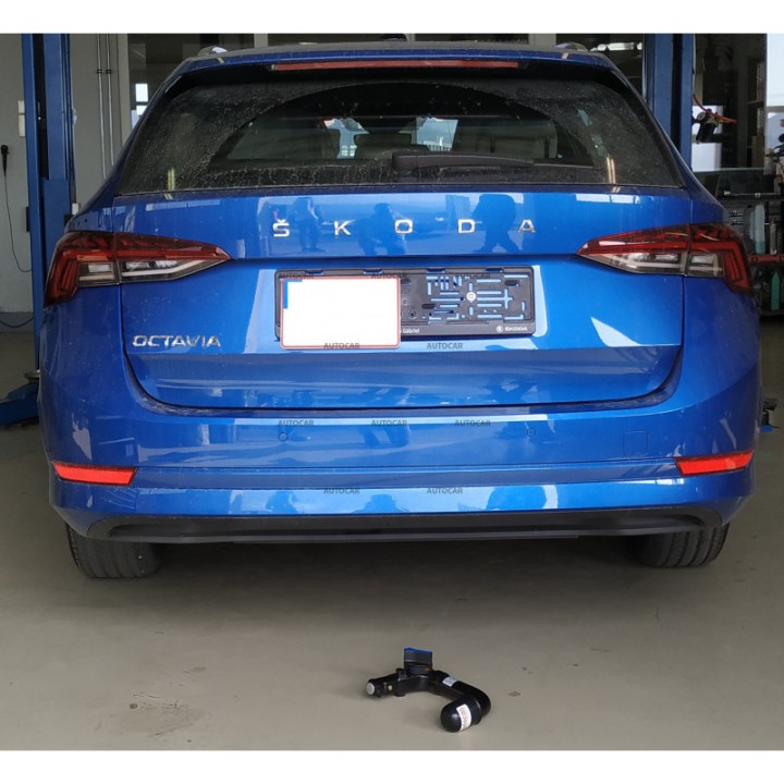 Towbar, Auto-Hak, Vertical Detachable System, Škoda Octavia 2023 - Present - EDK.ro