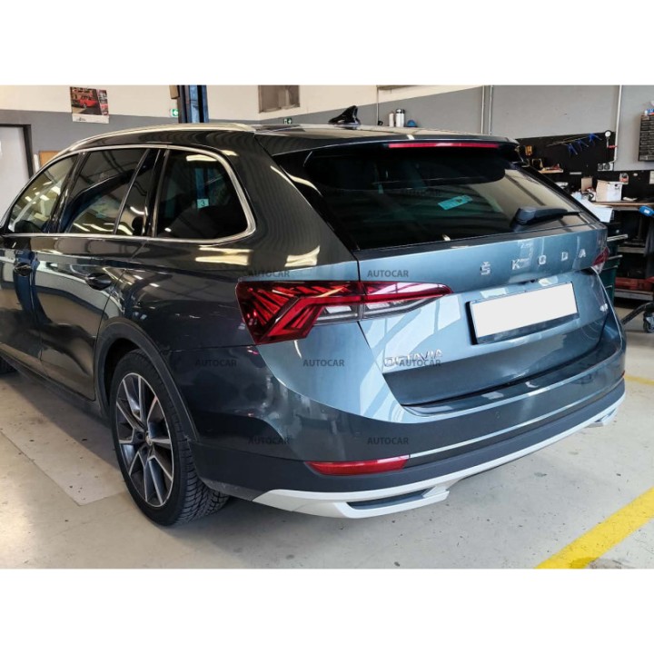 Cârlig de Remorcare, Auto-Hak, Sistem Demontabil Vertical, Škoda Octavia 2023 - Prezent - EDK.ro