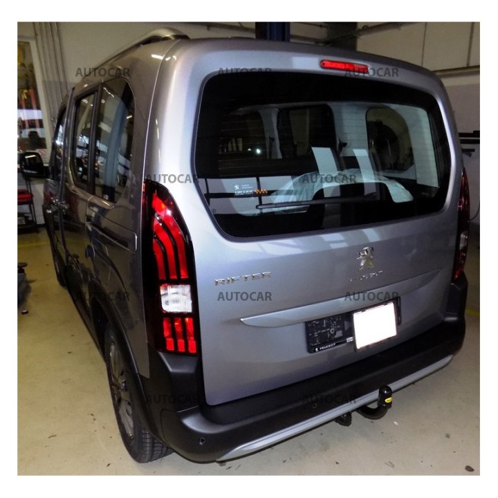 Cârlig de Remorcare, Auto-Hak, Sistem Semi-Demontabil, Peugeot Partner 2024 - Prezent - EDK.ro