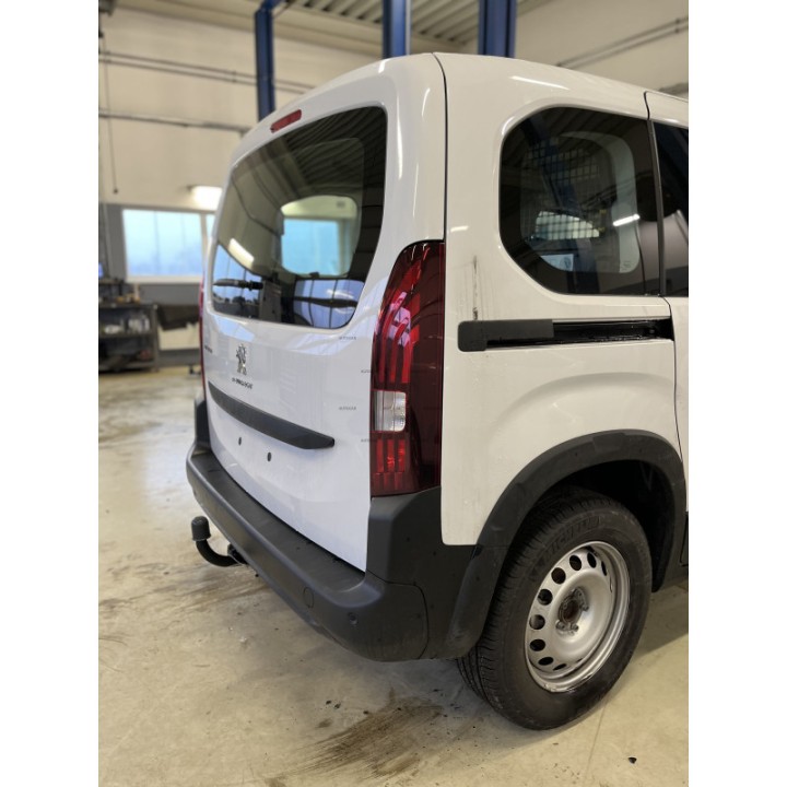 Towbar, Auto-Hak, Automatic Detachable System, Peugeot Rifter 2024 - Present - EDK.ro