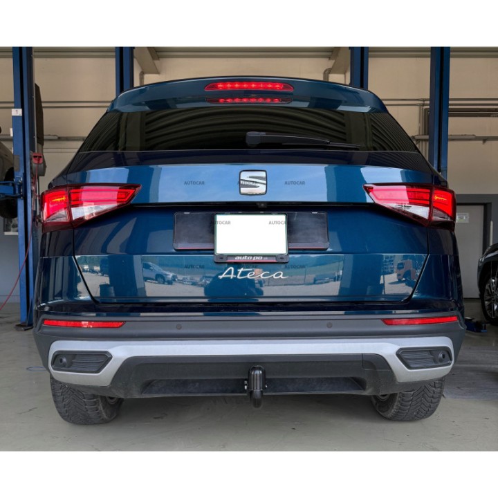 Cârlig de Remorcare, Auto-Hak, Sistem Semi-Demontabil, Seat Ateca 5 Uși 2023 - Prezent - EDK.ro
