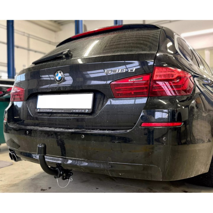 Cârlig de Remorcare, Auto-Hak, Sistem Demontabil Automat, BMW Seria 5 2014 - 2017 - EDK.ro
