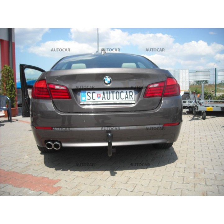 Cârlig de Remorcare, Auto-Hak, Sistem Demontabil Vertical, BMW Seria 5 2014 - 2017 - EDK.ro
