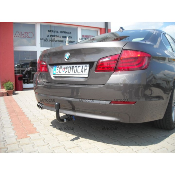 Cârlig de Remorcare, Auto-Hak, Sistem Demontabil Vertical, BMW Seria 5 2014 - 2017 - EDK.ro